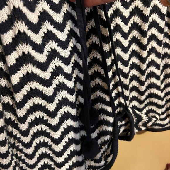 Trina Turk medium sweater - Picture 5 of 9